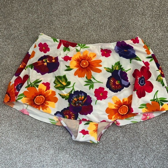 Kortni Jeane Swim Skirt - Picture 1 of 4